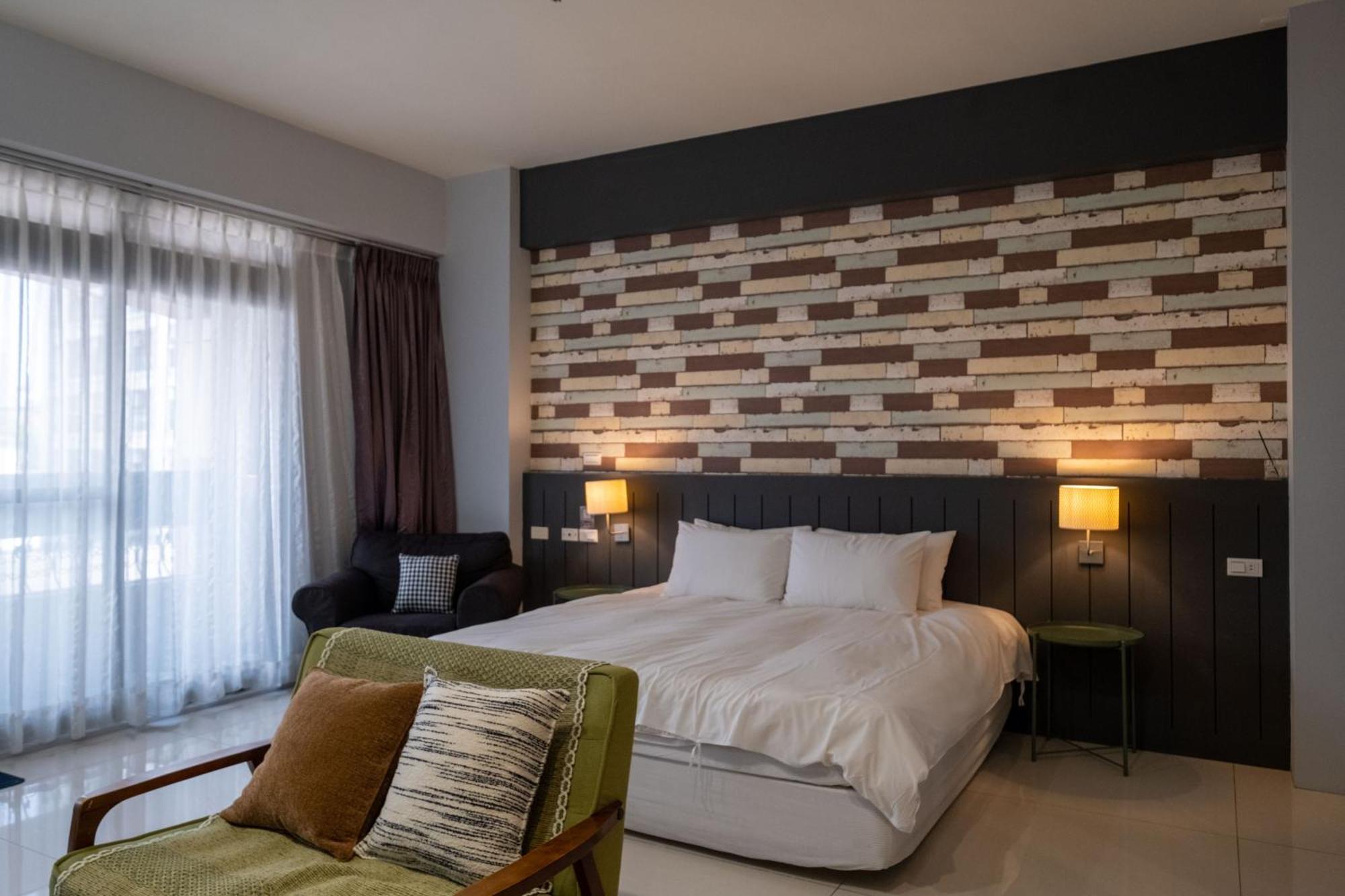 Huzi Room Tainan Exterior foto