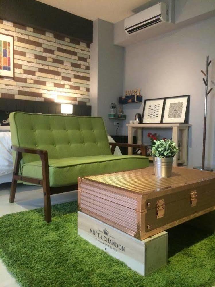 Huzi Room Tainan Exterior foto